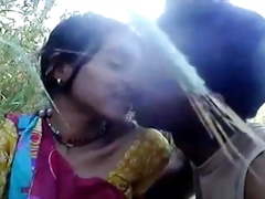 northindia girl show off outdoor and bust girl touch 